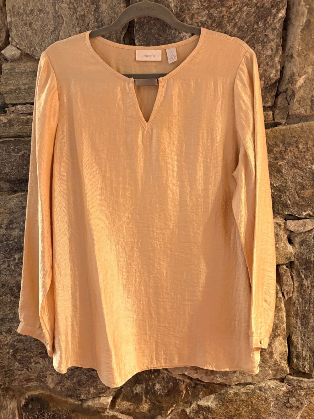 CHICO'S GOLD SHIMMERY BLOUSE TUNIC TOP SZ 1 (WOMENS SZ MED/8 US) LIKE NEW!